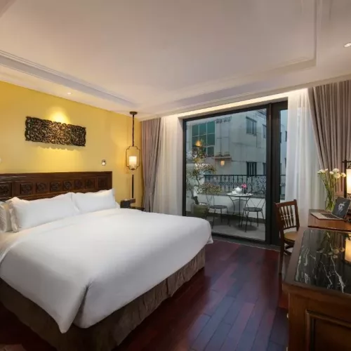 Senior Suite with Balcony
