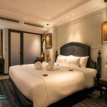 Luxury Hotel in Hanoi