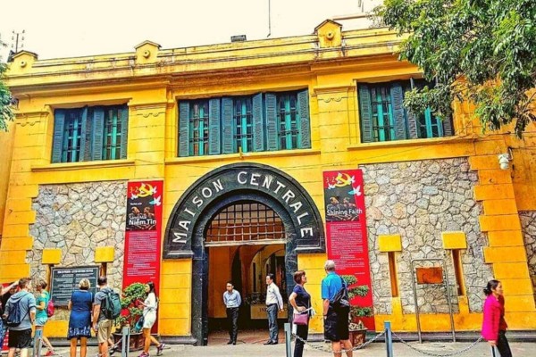 Hoa Lo Prison